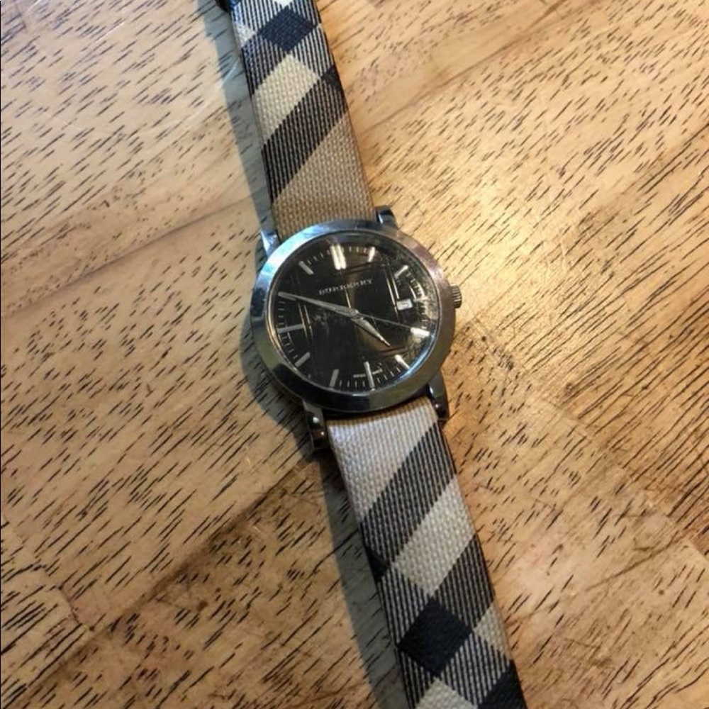 Burberry watch women’s
